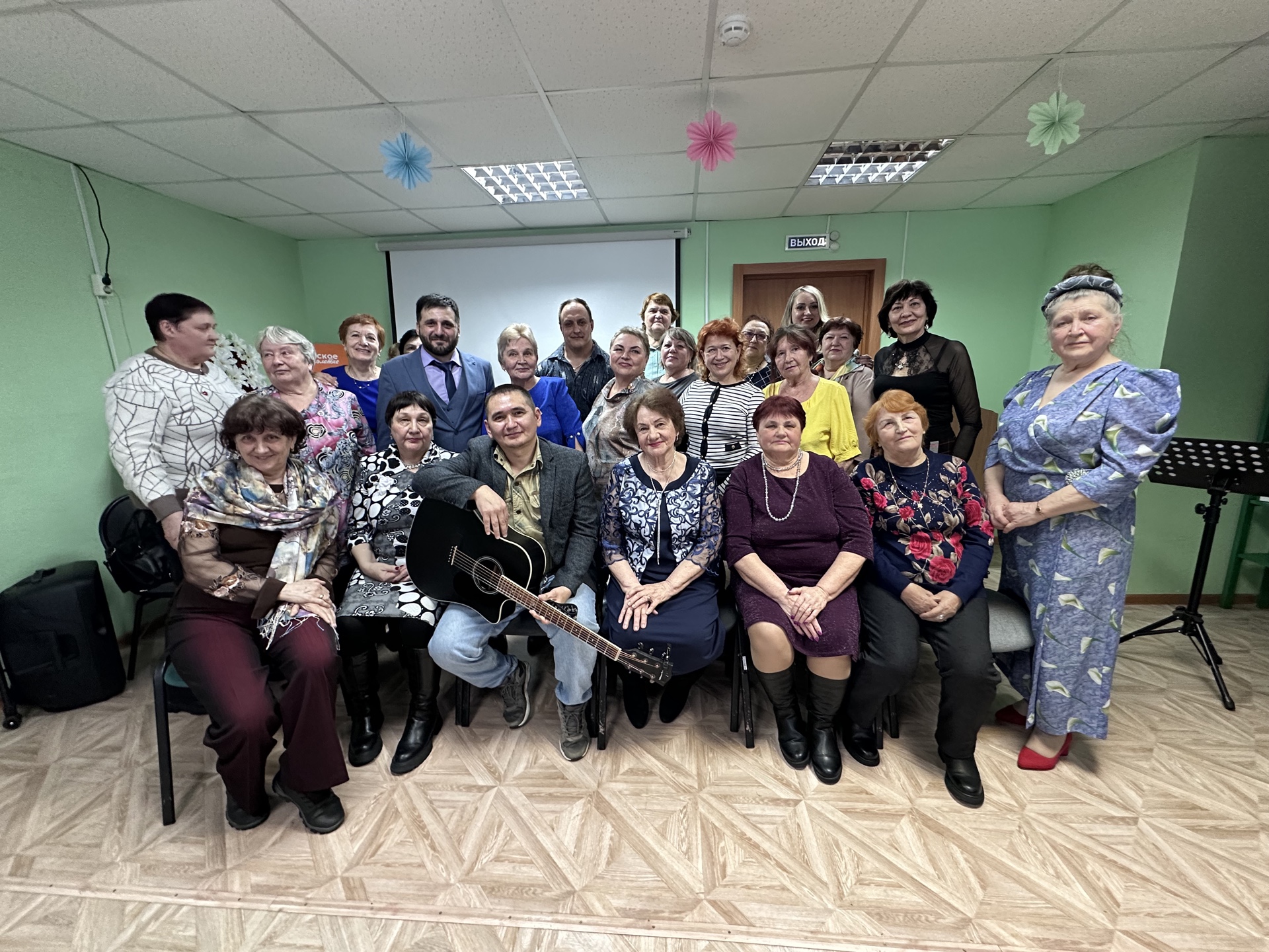 Подробнее о статье Цветами улыбается весна