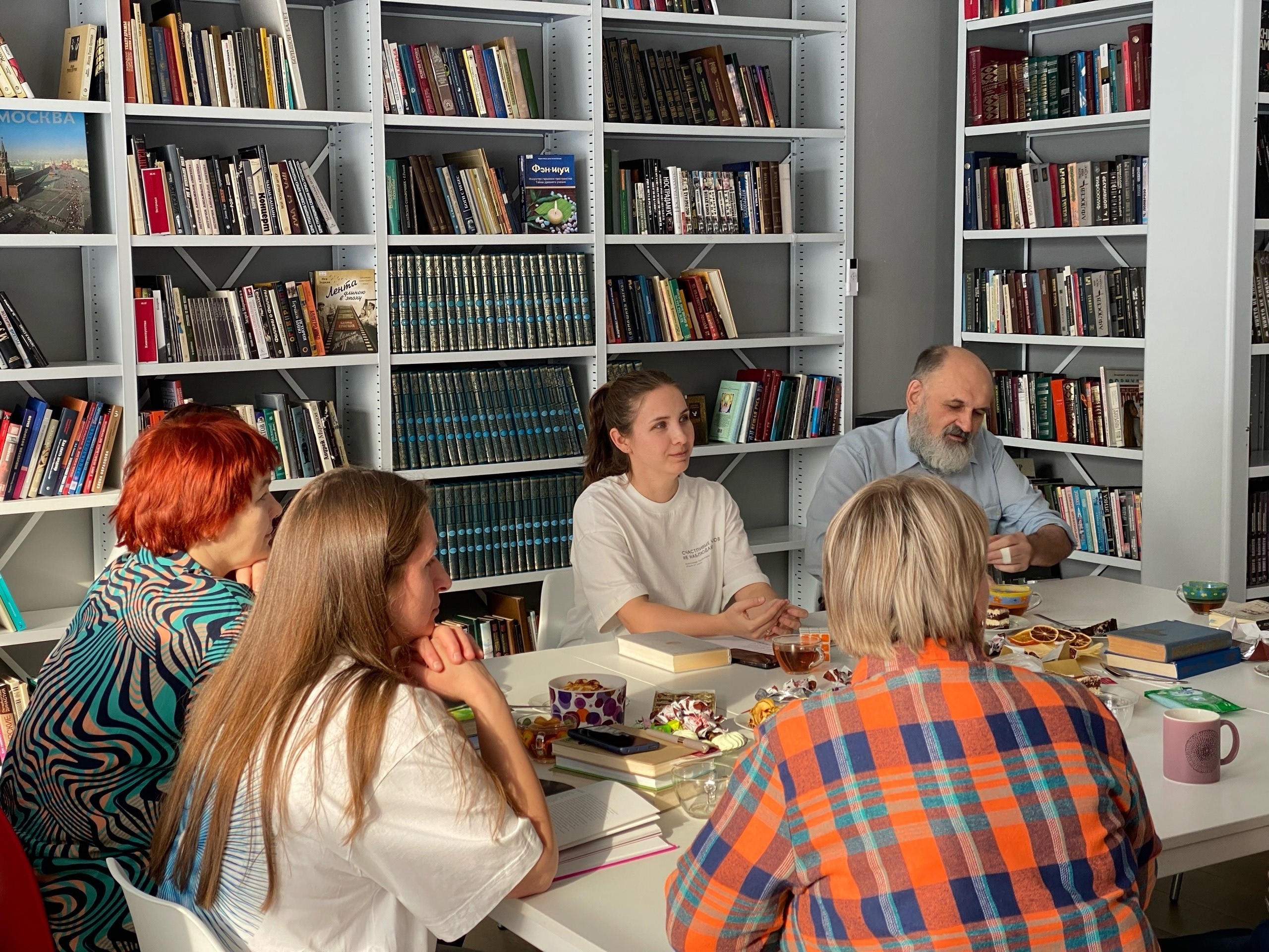 Подробнее о статье Книжный клуб «Книги 360»