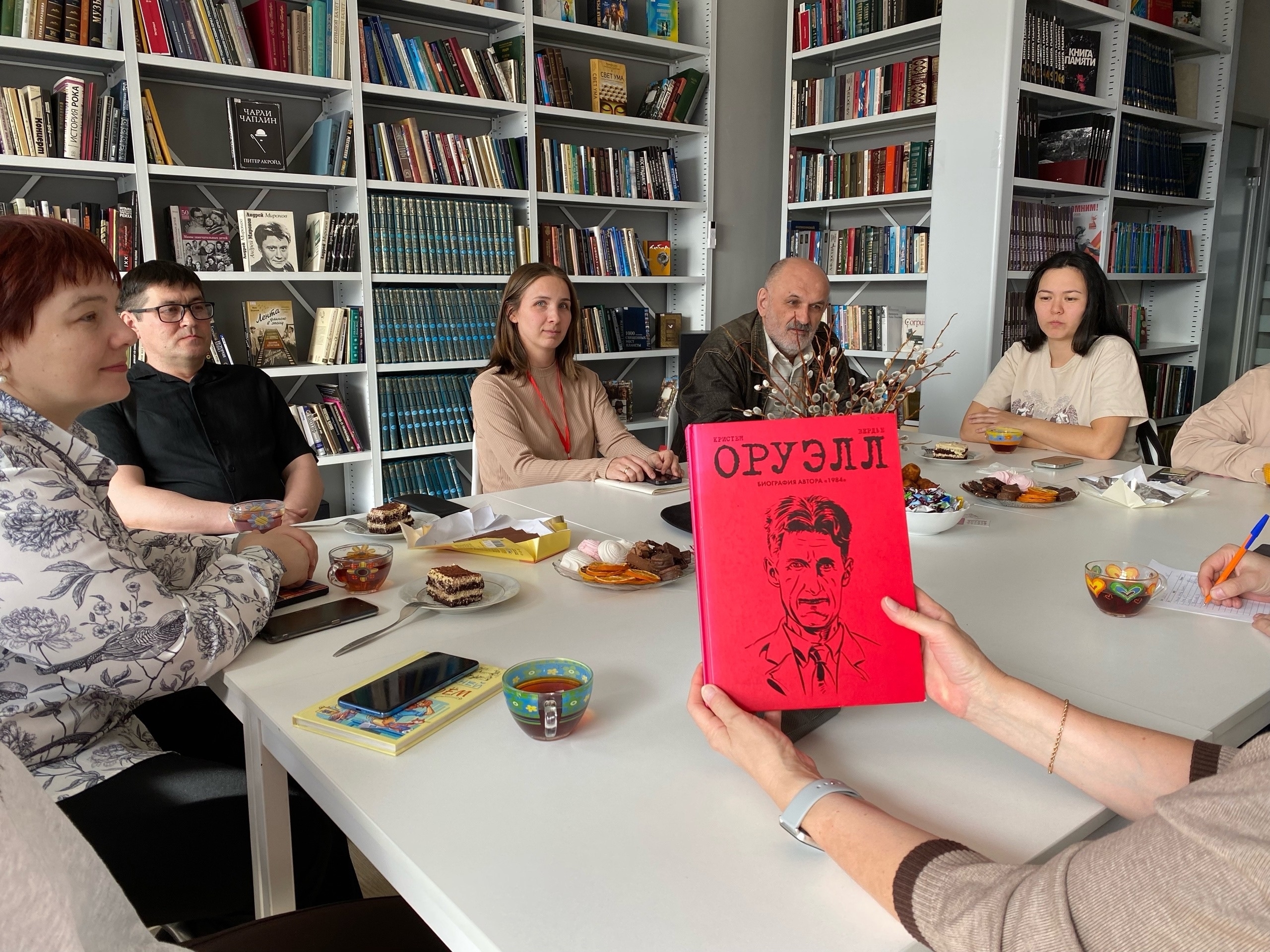 Подробнее о статье  Книжный клуб «Книги 360»